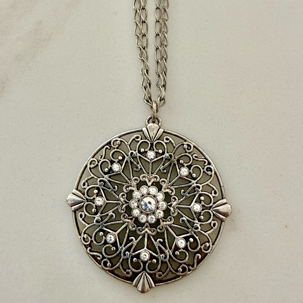 1987 AERO Silver Tone necklace
